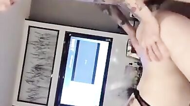 国产TS系列高颜值的大奶梦梦酒店约炮纹身哥 骑乘后入被爆操娇喘声不断两人一起高潮射出